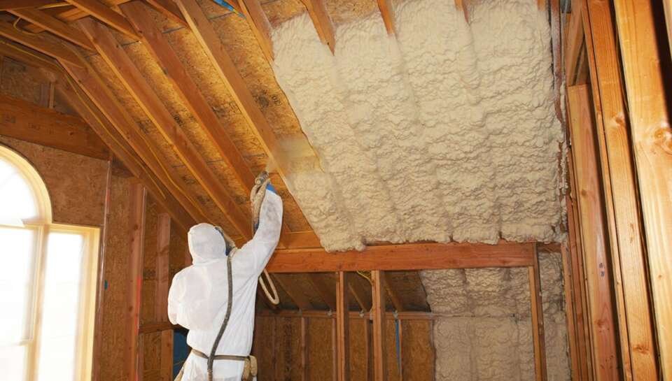 izomax-izolatii-spuma-poliuretanica